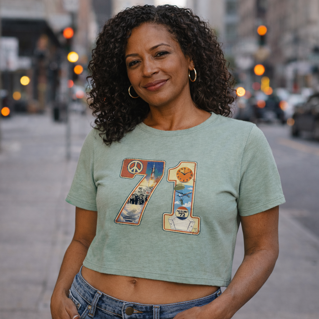 Born 71 Women’s Crop Top